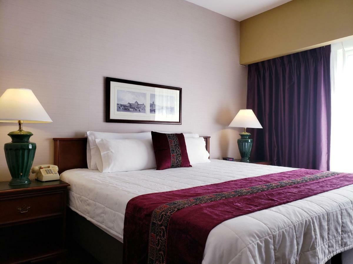 Totem Lake Hotel เคิร์กแลนด์ ภายนอก รูปภาพ